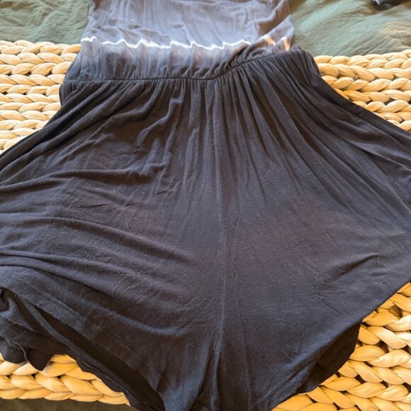 XS (Project Social T LA) Tie Dye Romper - Picture 3 of 6